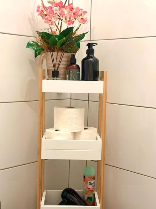 Modern Eingerichtete Wohnung Im Stadtzentrum Zittau Kostenloser Parkplatz Kültér fotó