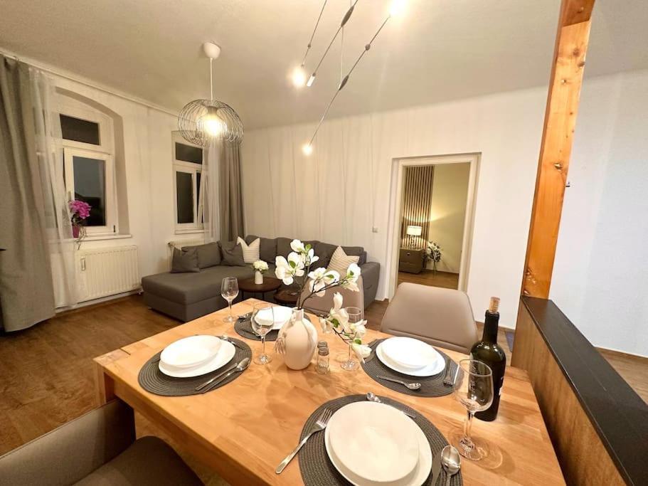 Modern Eingerichtete Wohnung Im Stadtzentrum Zittau Kostenloser Parkplatz Kültér fotó
